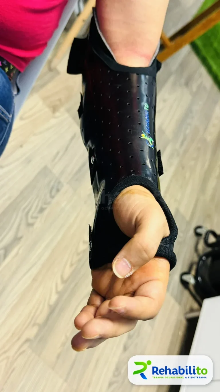 Órtesis tipo Münster. Antebrazo y muñeca. RehabiliTO, CDMX